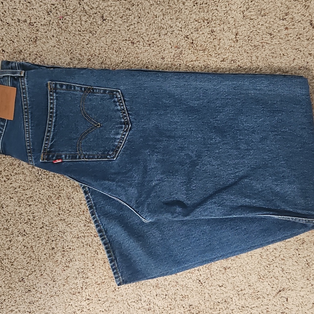 Levi's Women's Classic Blue Wide-Leg Jeans - Picture 3 of 7